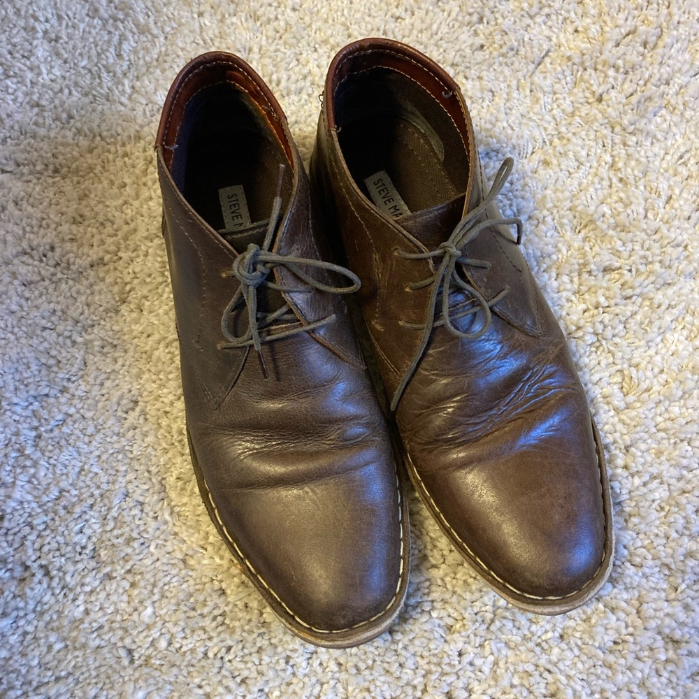 Steve Madden Men’s Dark Brown Leather Hestonn Lace Up Chukka Boot